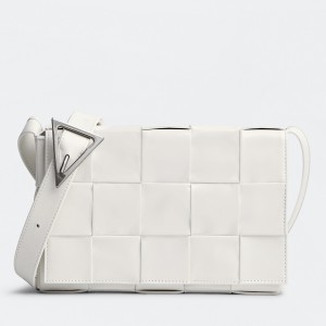 Bottega Veneta Cassette Bag In White Wrinkled Intreccio Calfskin