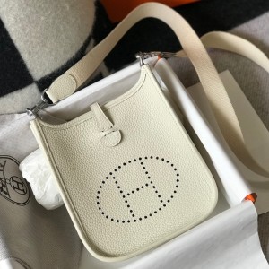 Hermes Mini Evelyne 16 Amazone Bag in Craie Clemence Leather
