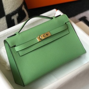 Hermes Kelly Pochette Clutch In Vert Criquet Epsom Leather