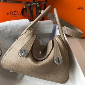 Hermes Lindy 26cm Bag in Tourterelle Clemence Leather with PHW