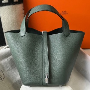 Hermes Picotin Lock 18 Bag in Vert Amanda Clemence Leather with PHW