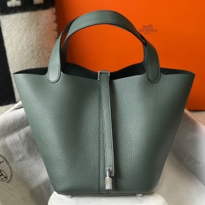 Hermes Picotin Lock 22 Bag in Vert Amanda Clemence Leather with PHW