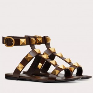 Valentino Roman Stud Flat Sandals In Fondant Calfskin