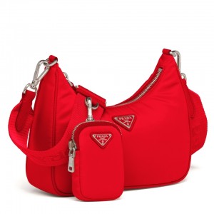 Prada Re-Edition 2005 Shoulder Bag in Red Re-Nylon