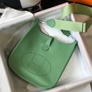 Hermes Evelyne III 29 Bag in Vert Criquet Clemence Leather