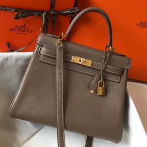 Hermes Kelly 28cm Retourne Bag in Taupe Clemence Leather with GHW