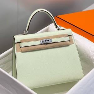 Hermes Kelly 28cm Sellier Bag in Vert Fizz Epsom Leather with PHW