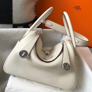 Hermes Lindy 26cm Bag in Craie Clemence Leather with PHW