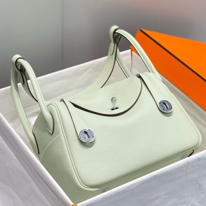 Hermes Lindy 26cm Bag in Vert Fizz Clemence Leather with PHW